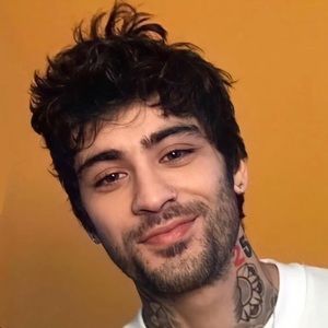 Meet your Posher, Nola